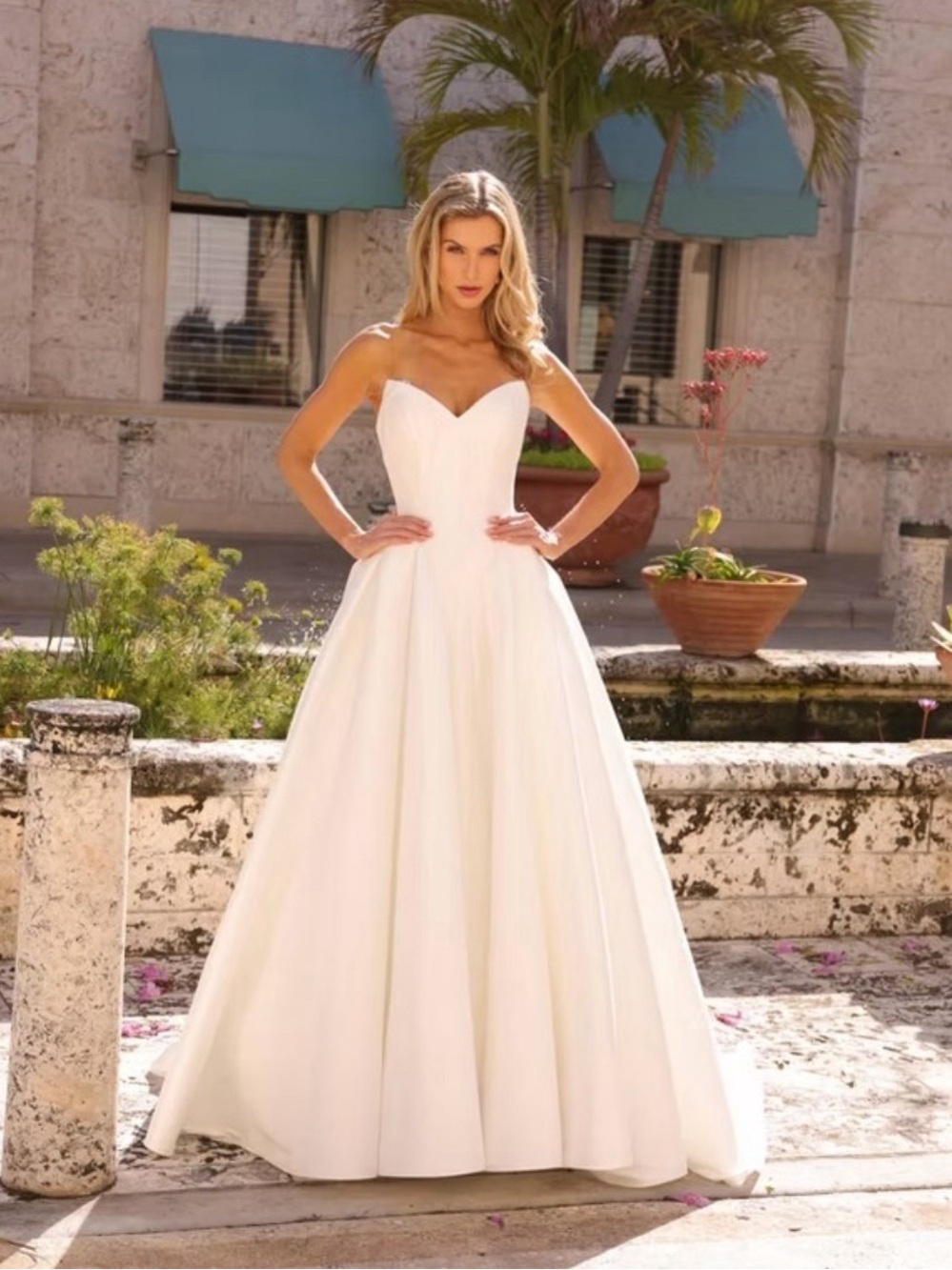 Jimme Huang Wedding Dress - Brand New